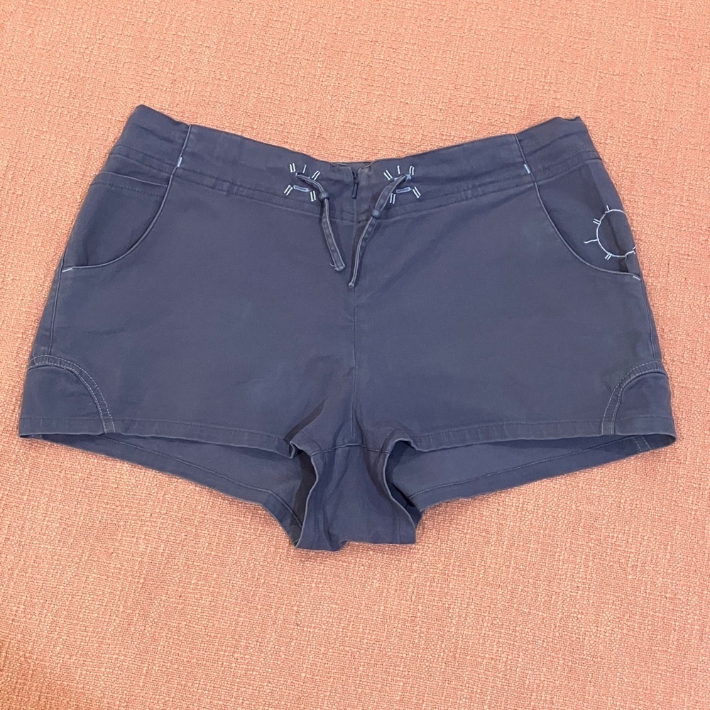 Lowe Alpine wm’s size 10 cotton canvas gray blue Shorts